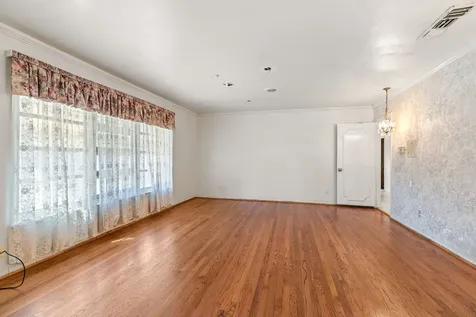 7846 Santa Elena Street Houston TX 77061