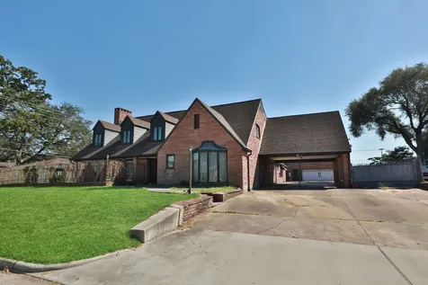 7846 Santa Elena Street Houston TX 77061