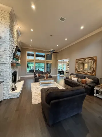 9050 Legacy Creek Court Montgomery TX 77316