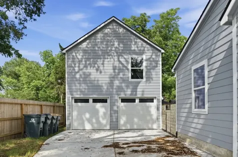 723 N Meyer Street Sealy TX 77474