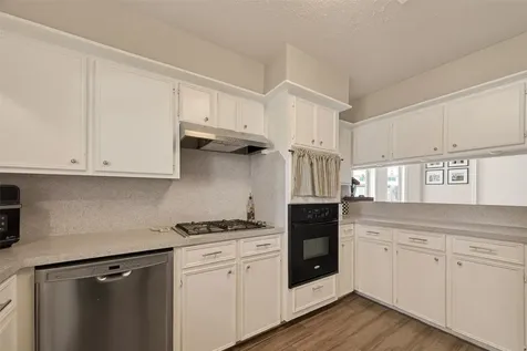 1925 Winding Creek Drive Pearland TX 77581