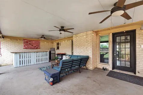 1925 Winding Creek Drive Pearland TX 77581