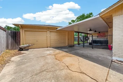 1925 Winding Creek Drive Pearland TX 77581