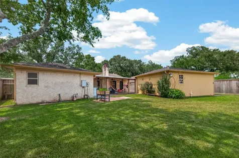 1925 Winding Creek Drive Pearland TX 77581