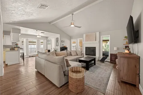 1925 Winding Creek Drive Pearland TX 77581