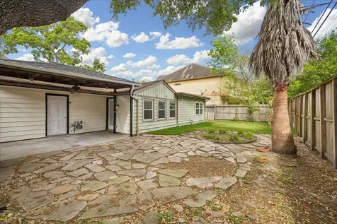 5209 Evergreen Street Bellaire TX 77401