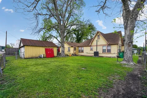 2621 Eastman Street Houston TX 77009