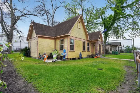 2621 Eastman Street Houston TX 77009