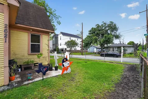 2621 Eastman Street Houston TX 77009