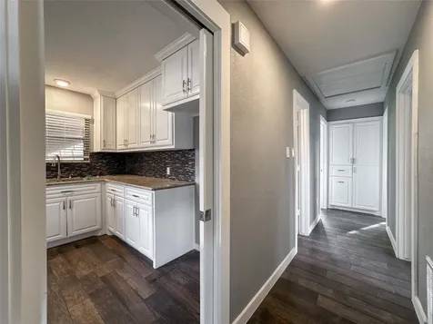 5619 Wood Creek Way Houston TX 77017