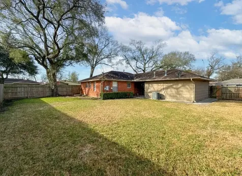 5619 Wood Creek Way Houston TX 77017