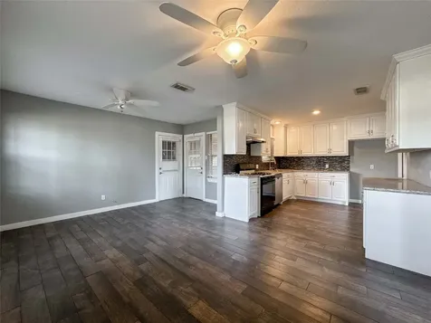 5619 Wood Creek Way Houston TX 77017