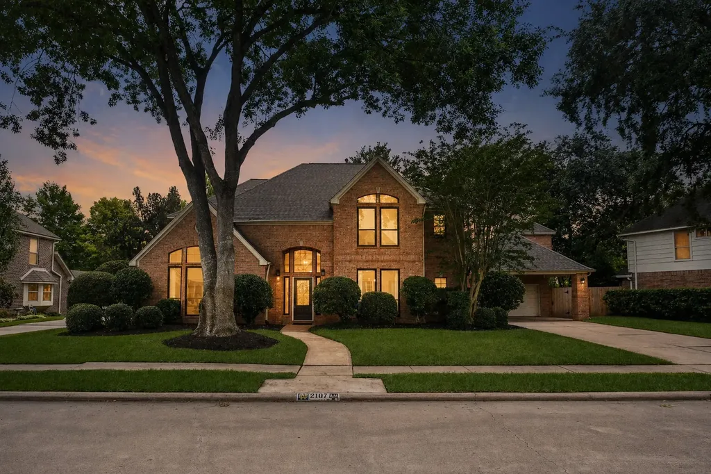 2107 Pecan Trail Drive Richmond TX 77406