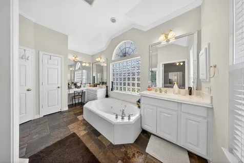 4314 N Pine Brook Way Houston TX 77059