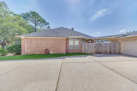 4314 N Pine Brook Way Houston TX 77059