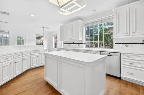 1022 Pinewood Lane Seabrook TX 77586