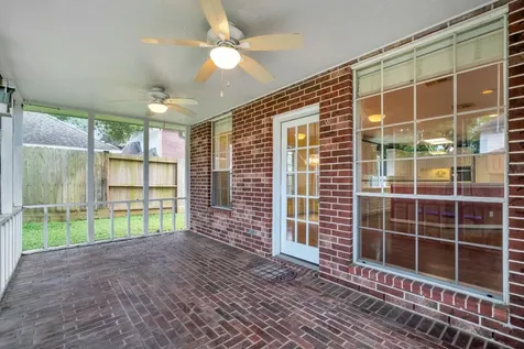 1022 Pinewood Lane Seabrook TX 77586