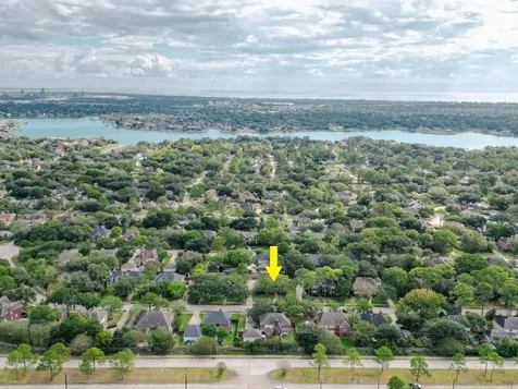 1022 Pinewood Lane Seabrook TX 77586