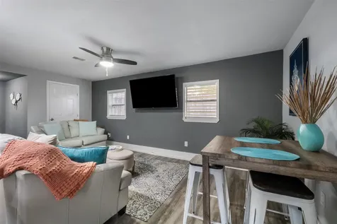 3218 Avenue Q 1/2 Galveston TX 77550