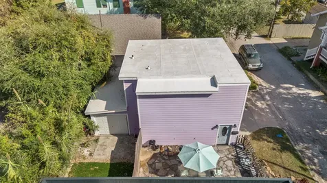 3218 Avenue Q 1/2 Galveston TX 77550