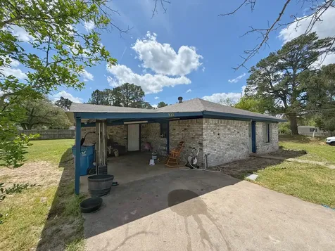 935 Center Street Buffalo TX 75831