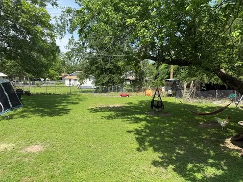 614 Coulter Street Rockdale TX 76567