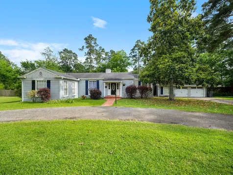 709 Pinetree Lane Lufkin TX 75904
