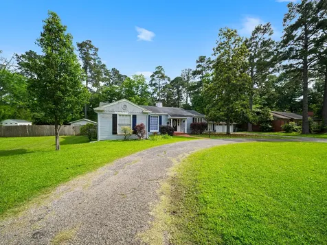 709 Pinetree Lane Lufkin TX 75904
