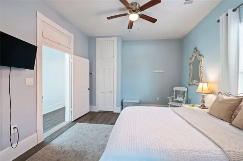 2912 Avenue N 1/2 Galveston TX 77550