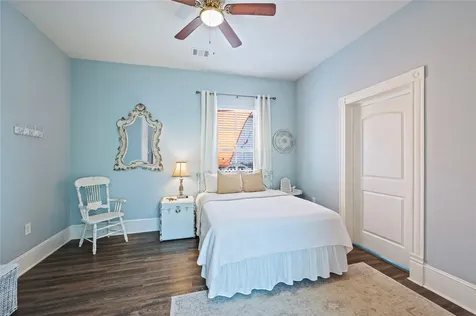 2912 Avenue N 1/2 Galveston TX 77550