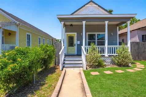 2912 Avenue N 1/2 Galveston TX 77550