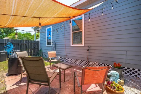 2912 Avenue N 1/2 Galveston TX 77550