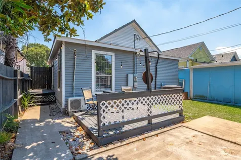 2912 Avenue N 1/2 Galveston TX 77550
