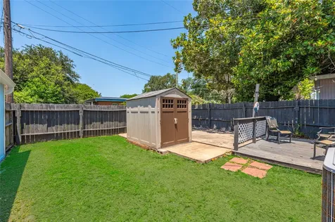 2912 Avenue N 1/2 Galveston TX 77550