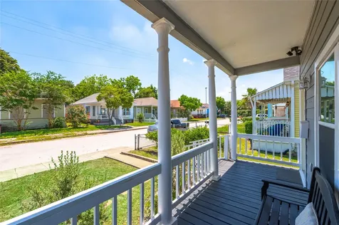 2912 Avenue N 1/2 Galveston TX 77550