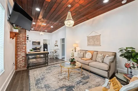 2912 Avenue N 1/2 Galveston TX 77550