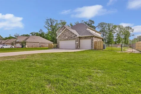 225 Road 6605 Dayton TX 77535