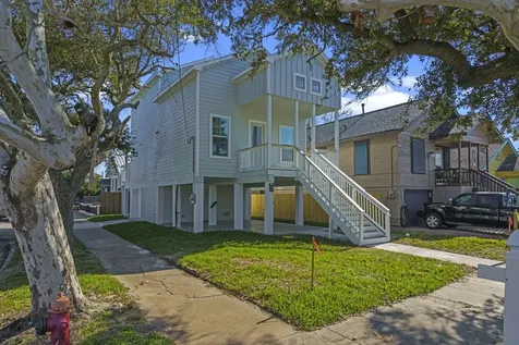 2202 31st Street Galveston TX 77550