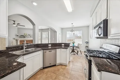 7531 S Linpar Court Houston TX 77040