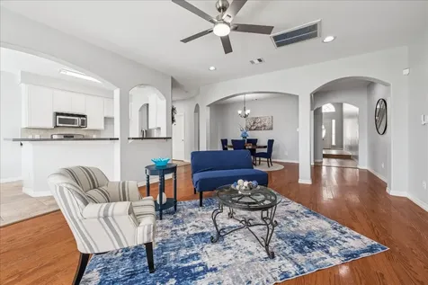 7531 S Linpar Court Houston TX 77040