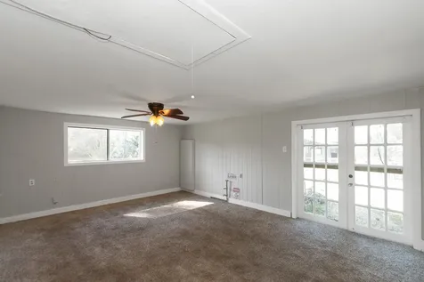 6830 S Highway 35 Alvin TX 77511