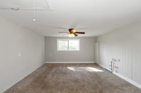 6830 S Highway 35 Alvin TX 77511