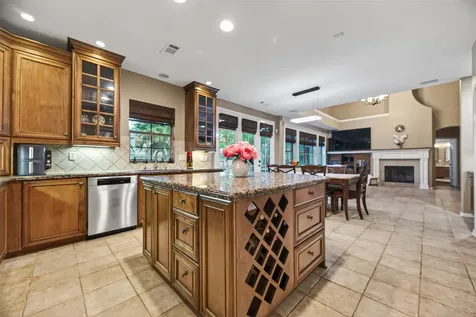 10 Mirror Ridge Drive The Woodlands TX 77382