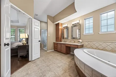 10 Mirror Ridge Drive The Woodlands TX 77382