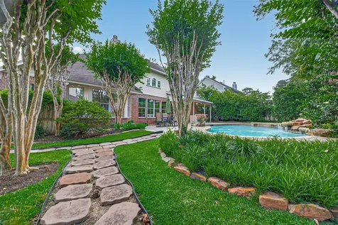 10 Mirror Ridge Drive The Woodlands TX 77382