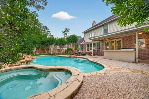 10 Mirror Ridge Drive The Woodlands TX 77382