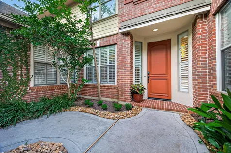 10 Mirror Ridge Drive The Woodlands TX 77382