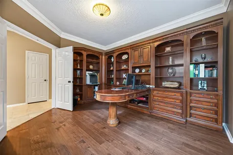 10 Mirror Ridge Drive The Woodlands TX 77382