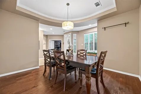 10 Mirror Ridge Drive The Woodlands TX 77382