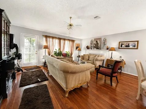 13822 Clintway Drive Houston TX 77014